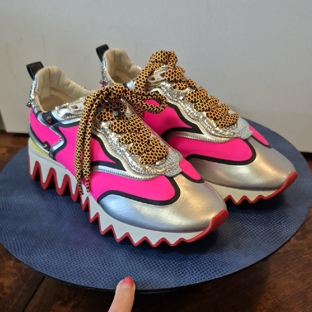 listing-status-banner